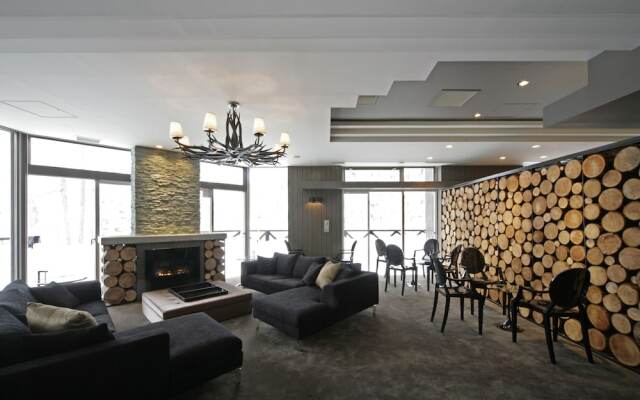 The Ridge Hotel & Apartments