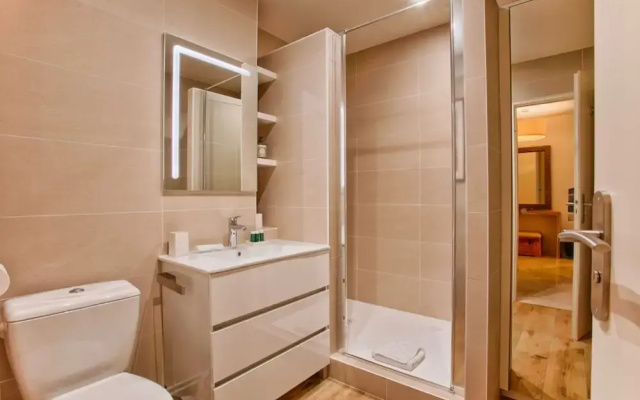 Deauville Lovely Flat With Private Garden