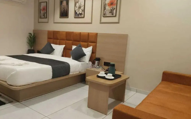 Hotel Sky Gold