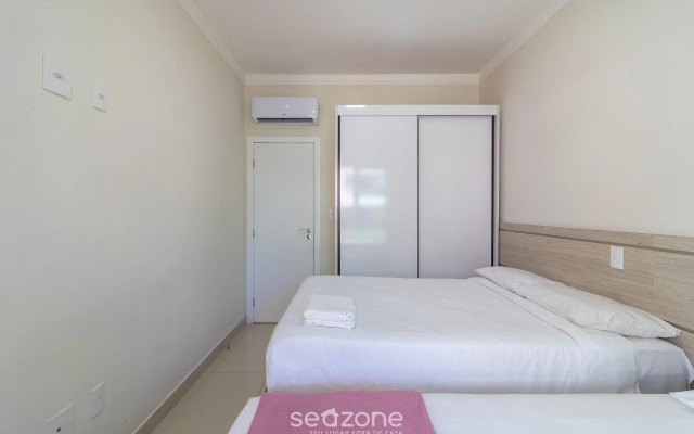 Lindo apto na Praia do Forte a 700m do mar RBM207