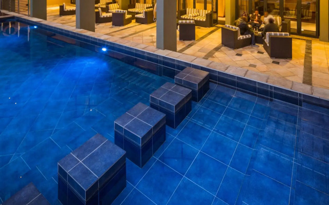 Premier Hotel OR Tambo