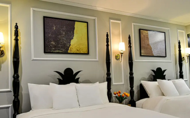 Hotel Del Luna by LUK Global