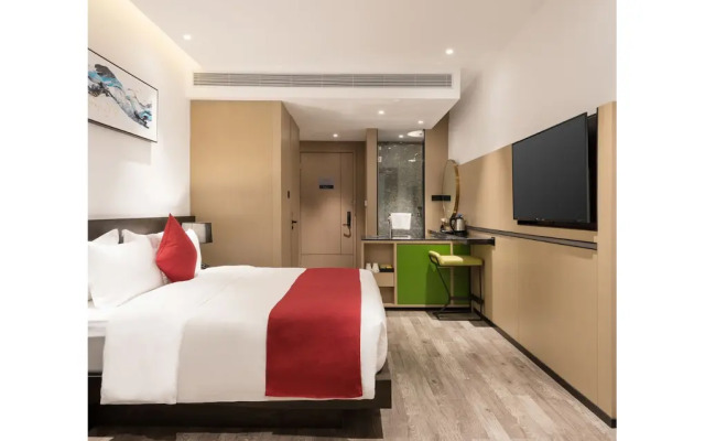 Huali Hotel