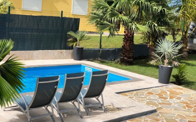 Apartment with One Bedroom in Gourbeyre, with Wonderful Mountain View, Private Pool, Furnished Terrace - 8 Km From the Beach