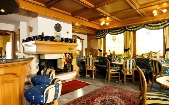 Hotel Karin