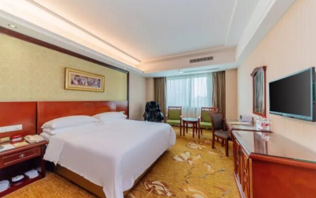 Vienna Hotel Huizhou Zhongxin