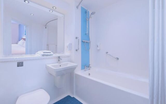 Travelodge Birmingham Sheldon