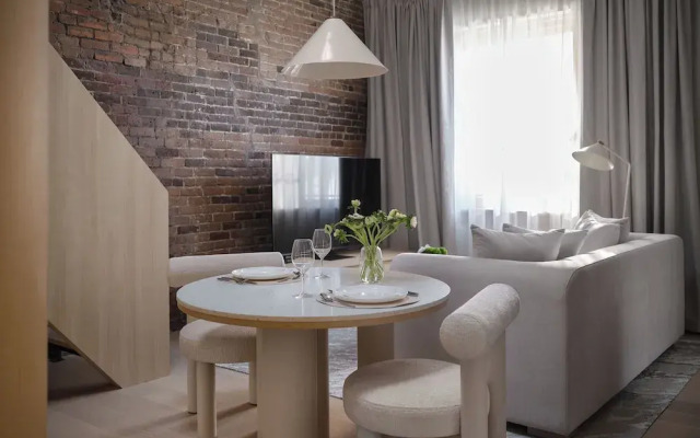 Corner Apartments