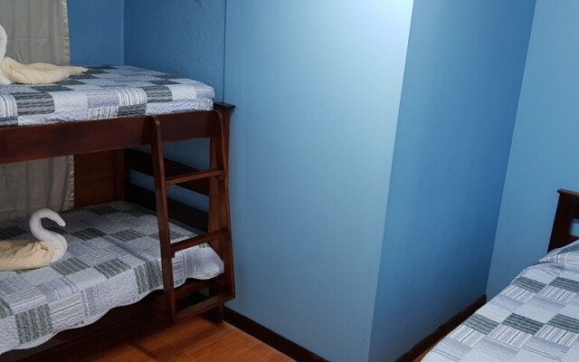 Moras Place B&B - Hostel