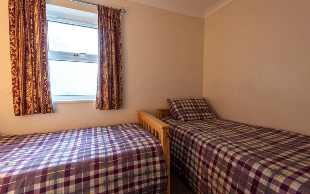 13 Victoria Road Apartment