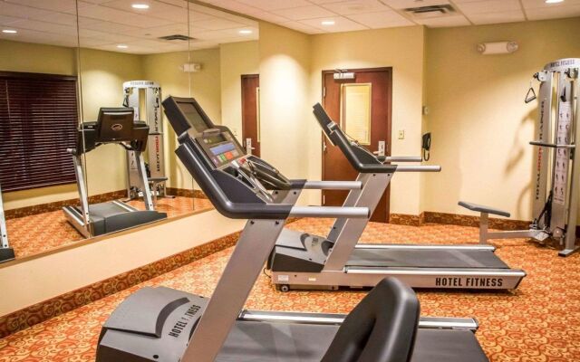 Holiday Inn Express & Suites Clear Spring by IHG