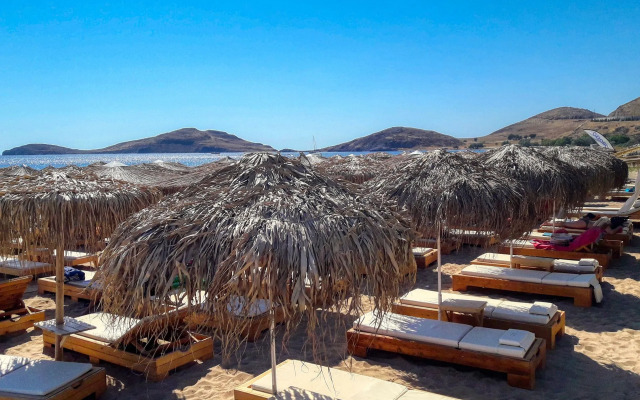 Platy Beach Hotel