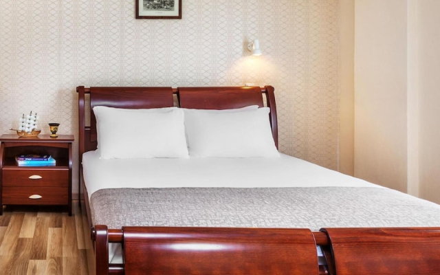 Amfion Hotel