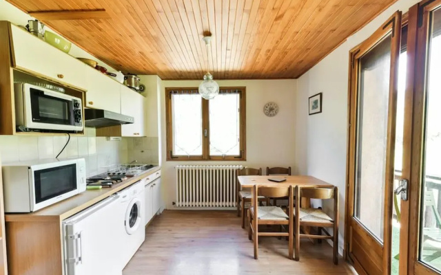 Apartment With one Bedroom in La Perriere, With Wonderful Mountain View, Furnished Garden and Wifi - 5 km From the Slopes