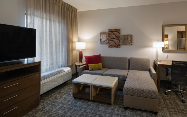 Staybridge Suites Phoenix - Biltmore Area by IHG