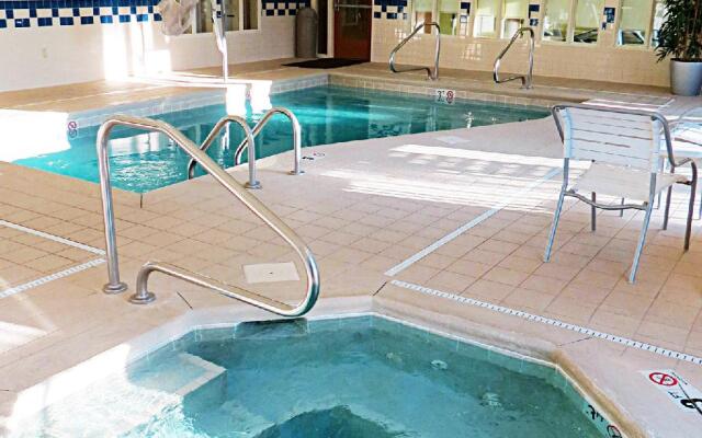 Fairfield Inn & Suites by Marriott Mt. Vernon Rend Lake