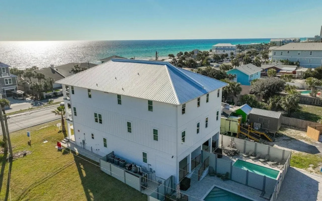 Golden Seashell West