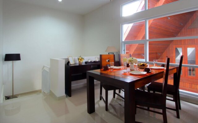 The Kuta Mansion - Adult Only