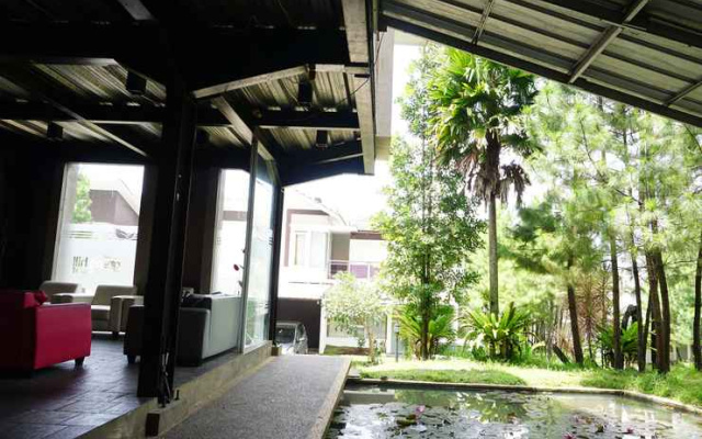 Mutiara Home Villa