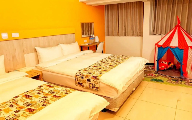 Good Night Hotel