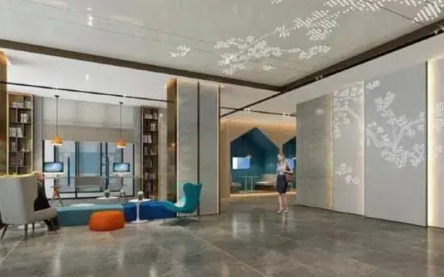 Holiday Inn Express (Pinghu Economic Development Zone)