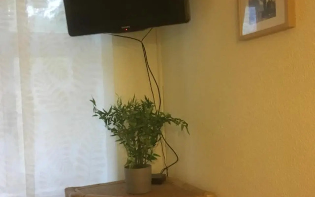 Sweet Home Inside Dresden Apartment One