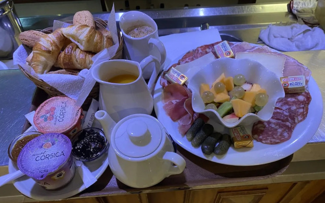 Le Porto Appart'Hotel