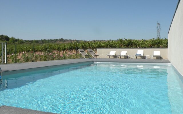 Holiday House Renovated With Pool
