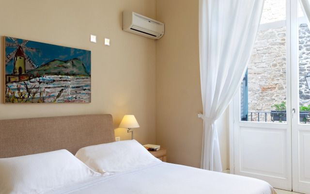 Palazzo Brunaccini Boutique Hotel