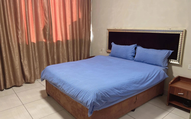 Shengtang Business Hotel