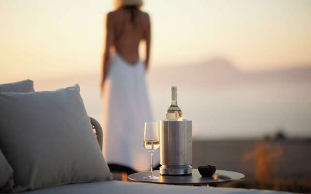 Aernia Suites & Art