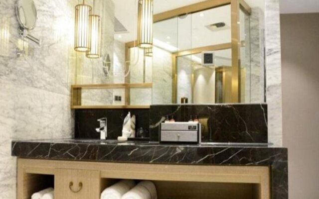 Enjoy Hotel