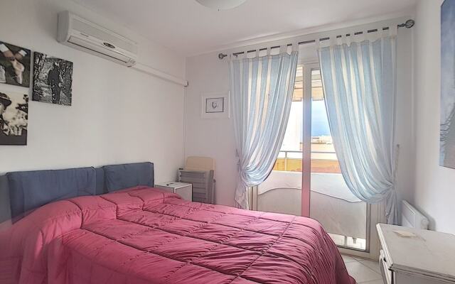 Blue Cannes Apartment