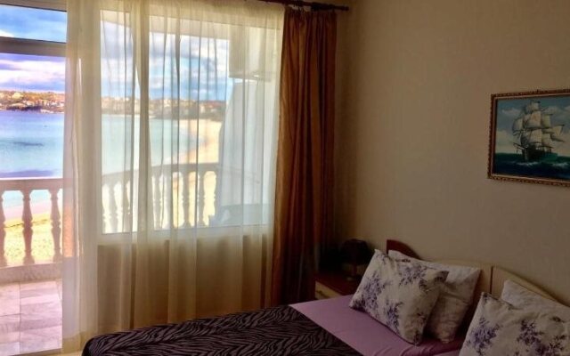 Lotos Hotel
