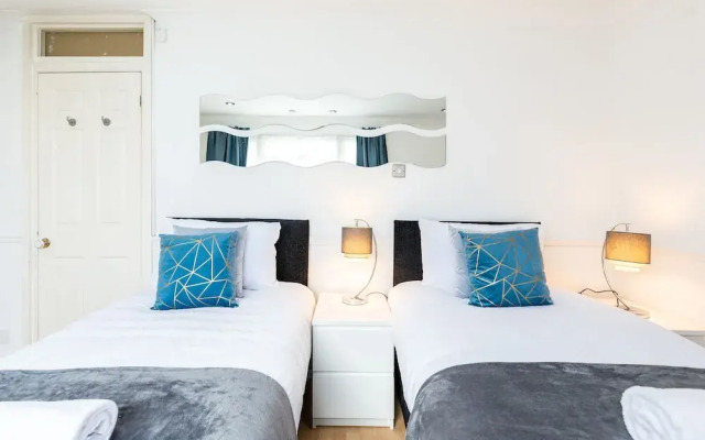 Hiikots Apartments Dagenham
