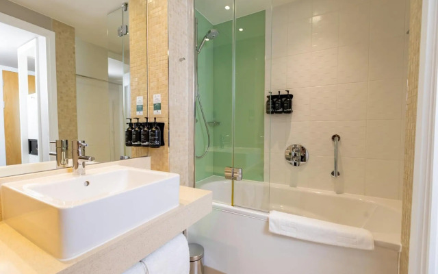 Holiday Inn Manchester-Media City UK by IHG