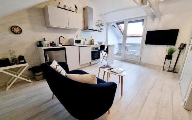 Centre Ville T2 Tout Confort Lumineux et Bureau