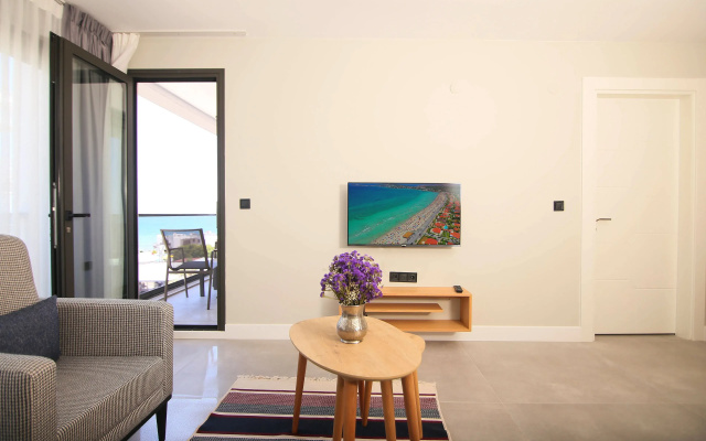 Krem Marin Suites