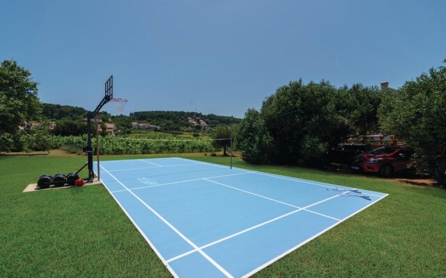 Amazing Home in Lumbarda With Wifi and 6 Bedrooms