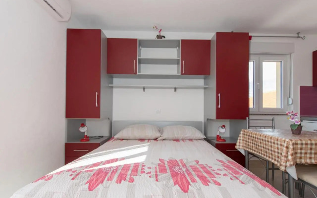 Studio apartments Zloic in Krvavica