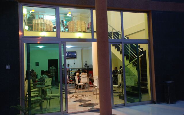 Addis Amba Hotel