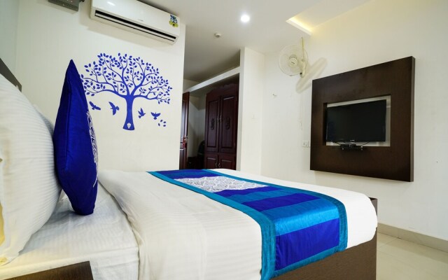 OYO 022 Hotel Halfmoon