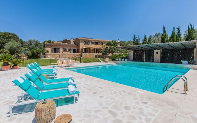 Residence by G Cas Comte