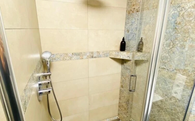 Luxury 2 bedrooms in Limpertsberg