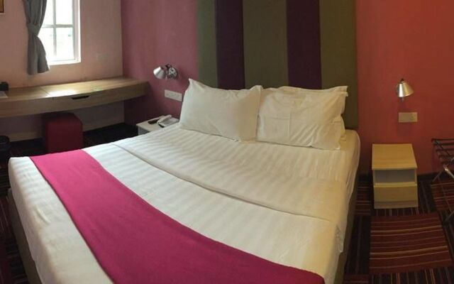 Smurf Inn Homestay