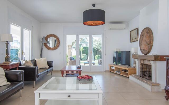 Villa 50 M From The Beach In Cambrils Th11