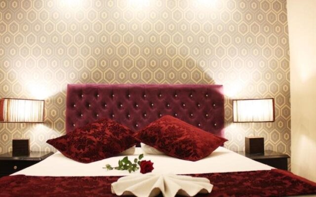 Life Hotel