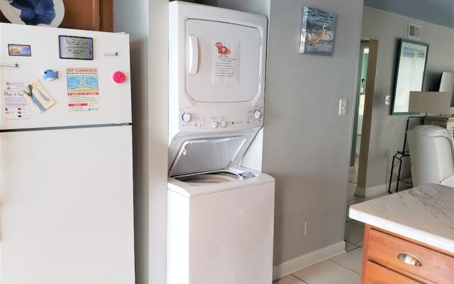 Lani Kai 109 by RedAwning