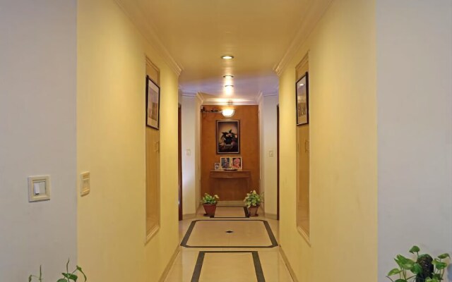 FabHotel Signature Cyber Park