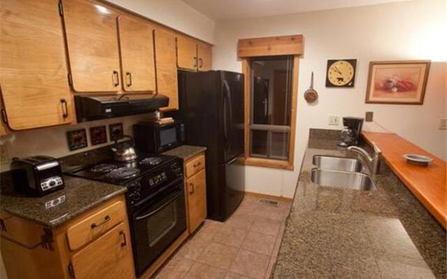 Primrose Apartment